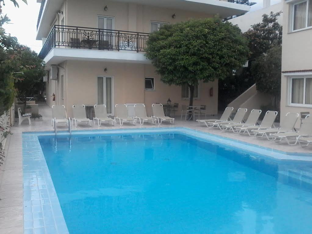Aparthotel Okeanis II à Kato Daratso Extérieur photo